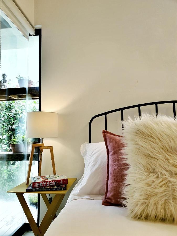 Urban Haven In Vibrant Point * Cape Town