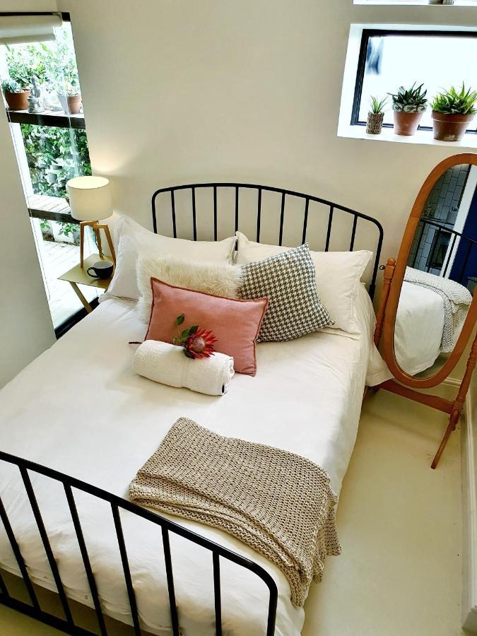Urban Haven In Vibrant Point * Cape Town