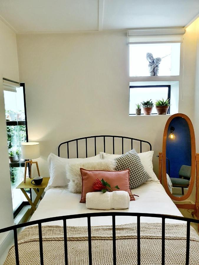 Urban Haven In Vibrant Point Cape Town